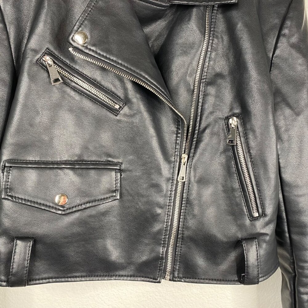 Azalea Wang Black Faux Patent Leather Collared Biker Short Grunge Jacket Size L - Picture 7 of 10